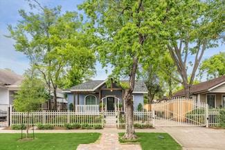 1116 Nadine St, Houston, TX 77009