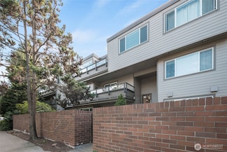 6055 35th Ave SW Unit 308, Seattle, WA 98126