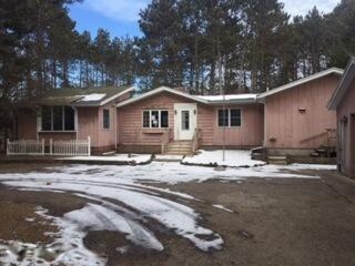 2393 W 22nd St, Fremont, MI 49412