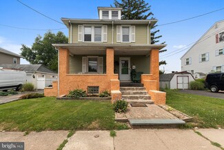 915 Fairview Rd, Swarthmore, PA 19081