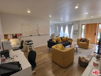 450 S Rexford Dr Unit 1, Beverly Hills, CA 90212