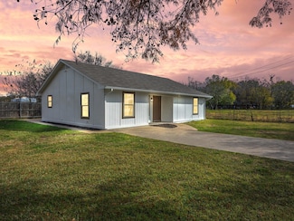 2005 Rand Rd, Kaufman, TX 75142