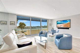 383 Bay Shore Ave Unit 407, Long Beach, CA 90803