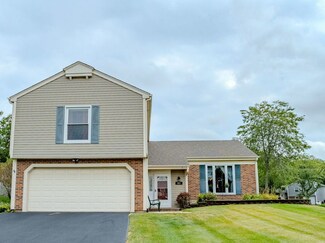 993 Longstreet Dr, Bartlett, IL 60103