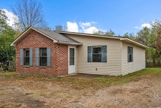 712 Cones Rd, Hot Springs National Park, AR 71901