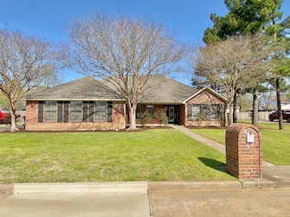 403 Aspen Bend St, Crockett, TX 75835