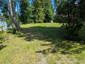 1423 Ridge Dr, Camano Island, WA 98282