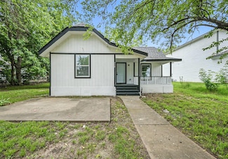 318 E Shepherd St, Denison, TX 75021