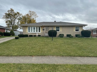 521 Chaney Ave, Crest Hill, IL 60403