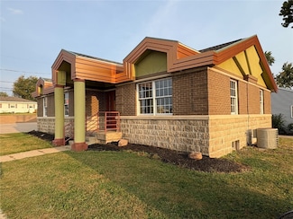 600 Blairs Ferry Rd NE, Cedar Rapids, IA 52402