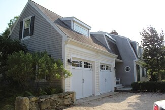 769 Dartmouth St, South Dartmouth, MA 02748