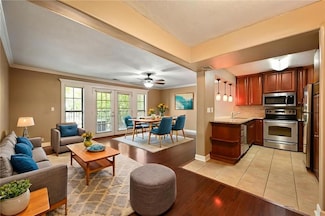 4727 Jarboe #83 Rd, Kansas City, MO 64112