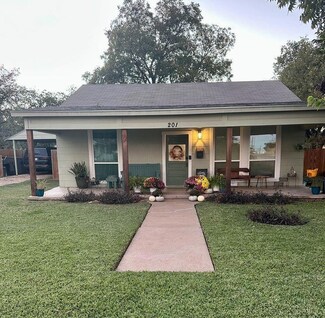201 S Walnut St, Eastland, TX 76448