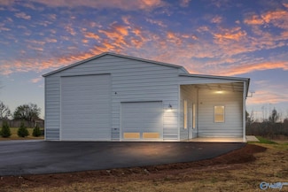 500 Phillips Rd, Hazel Green, AL 35750