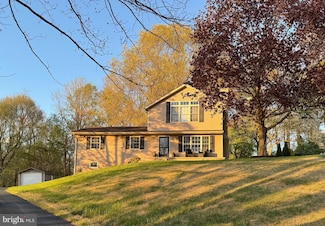 7 Richard Wilson Dr, Coatesville, PA 19320
