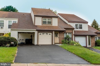 15 Barrel Stave Cir, Horsham, PA 19044