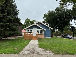 1002 S Dakota St, Aberdeen, SD 57401