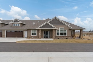 1018 Saba Blvd, Mankato, MN 56001