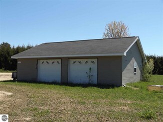 9965 Ramsay Rd, Buckley, MI 49620