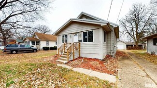 1221 E Maywood Ave, Peoria, IL 61603