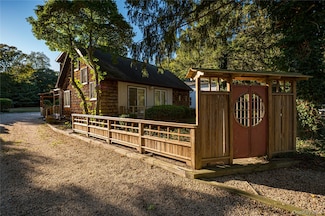 424 Evergreen Ave, Hauppauge, NY 11788