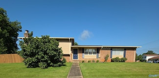7711 Logan Dr SW, Huntsville, AL 35802