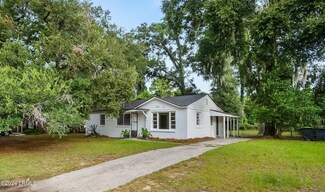 1807 Park Ave, Beaufort, SC 29902