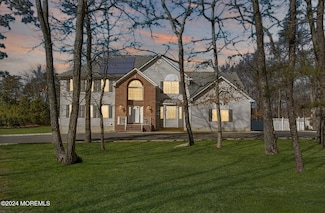 52 Manhattan St, Jackson, NJ 08527