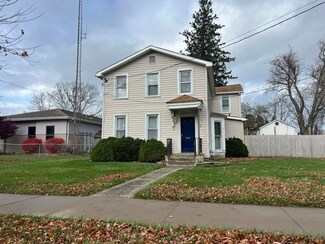 62 E Main St, North East, PA 16428