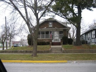 1102 Liberty St, Aurora, IL 60505