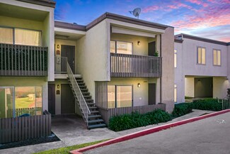 432 Edgehill Ln Unit 14, Oceanside, CA 92054