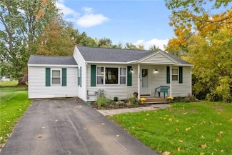 104 E Richmond Rd, East Syracuse, NY 13057