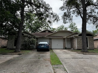 13727 Sablecrest St, Houston, TX 77014