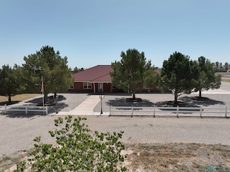 4701 Apache Hills Dr, Roswell, NM 88201