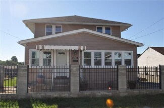 305 E South St, Carmichaels, PA 15320