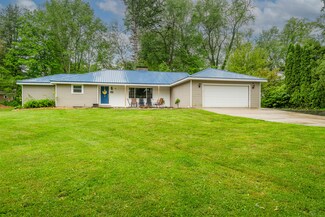 1402 Niles Buchanan Rd, Niles, MI 49120