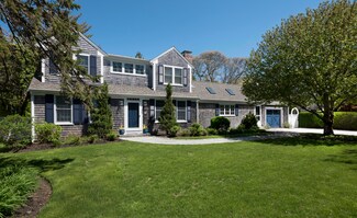 16 Satucket Rd, Harwich Port, MA 02646