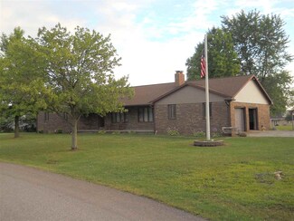 116 Michael Ln, Royal Center, IN 46978