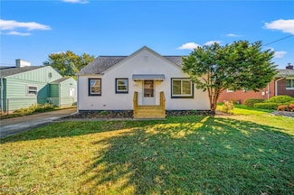 794 Buffalo St, Conneaut, OH 44030