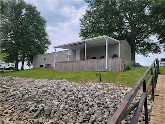 2637 Parhams Rd, Jonesville, LA 71343