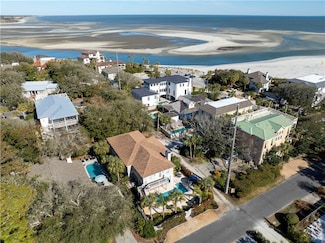4310 14th St, Saint Simons Island, GA 31522