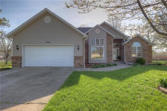 1218 Cedar Crest Cir, Pittsburg, KS 66762