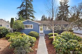 2109 N 158th St, Shoreline, WA 98133