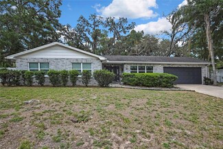215 Deer Park Ave, Temple Terrace, FL 33617