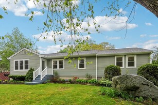 23 Taunton St, Bellingham, MA 02019