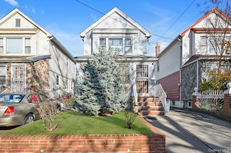 90-49 207th St, Jamaica, NY 11428