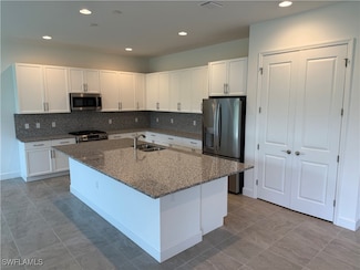20884 Thistle Leaf Ln, Estero, FL 33928
