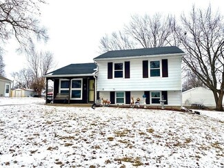 309 E 13th St, Rock Falls, IL 61071