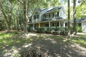 200 Old Postern Rd, Summerville, SC 29483
