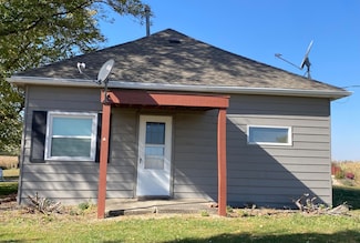 27313 El Paso Ave, Redfield, IA 50233
